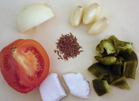 Ingredients for spicy green pepper stew